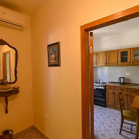 Apartament Katica *