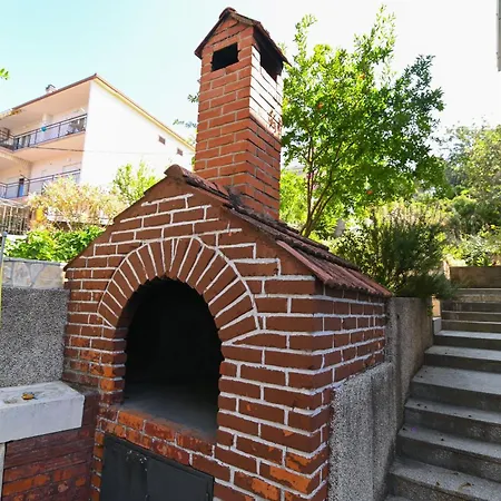 Katica Apartment *