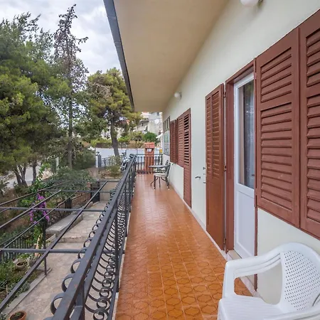 Katica Lägenhet Trogir